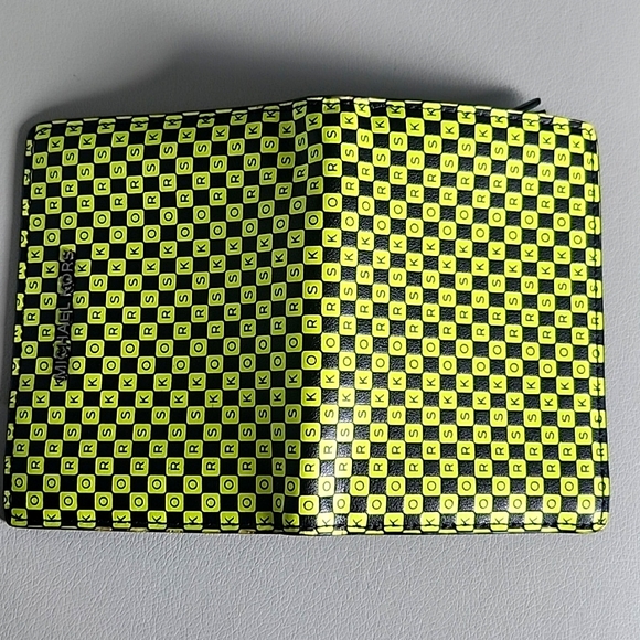 Michael Kors Neon Yellow Wallet - Picture 3 of 8
